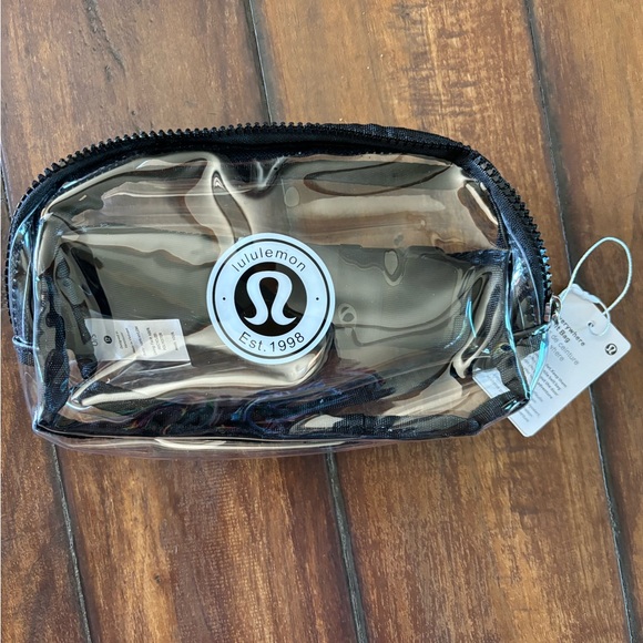 New Lululemon Clear Everywhere Belt Bag - Picture 2 of 7